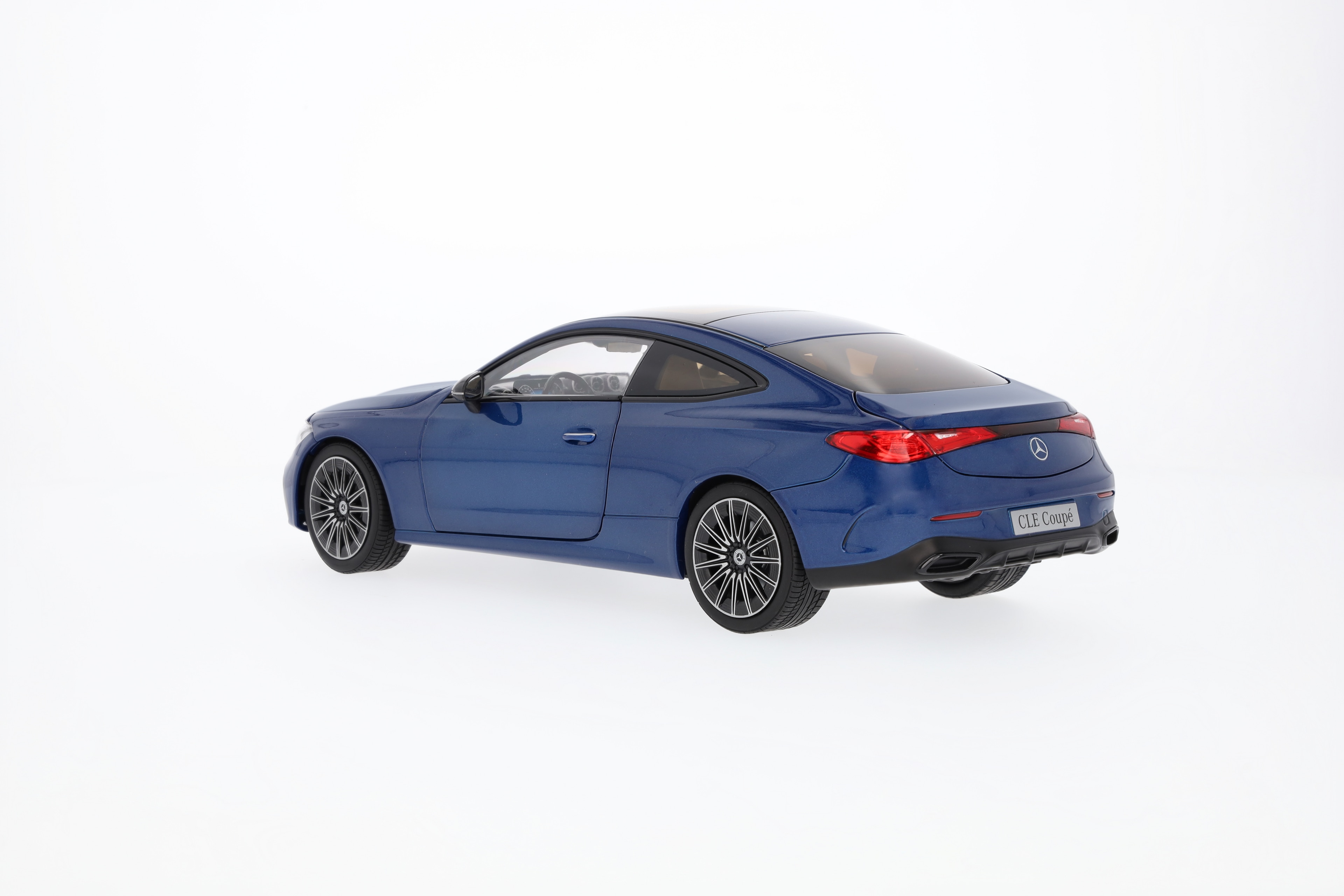 CLE Coupé, AMG Line, C236 - niebieski widmowy, Norev, 1:18