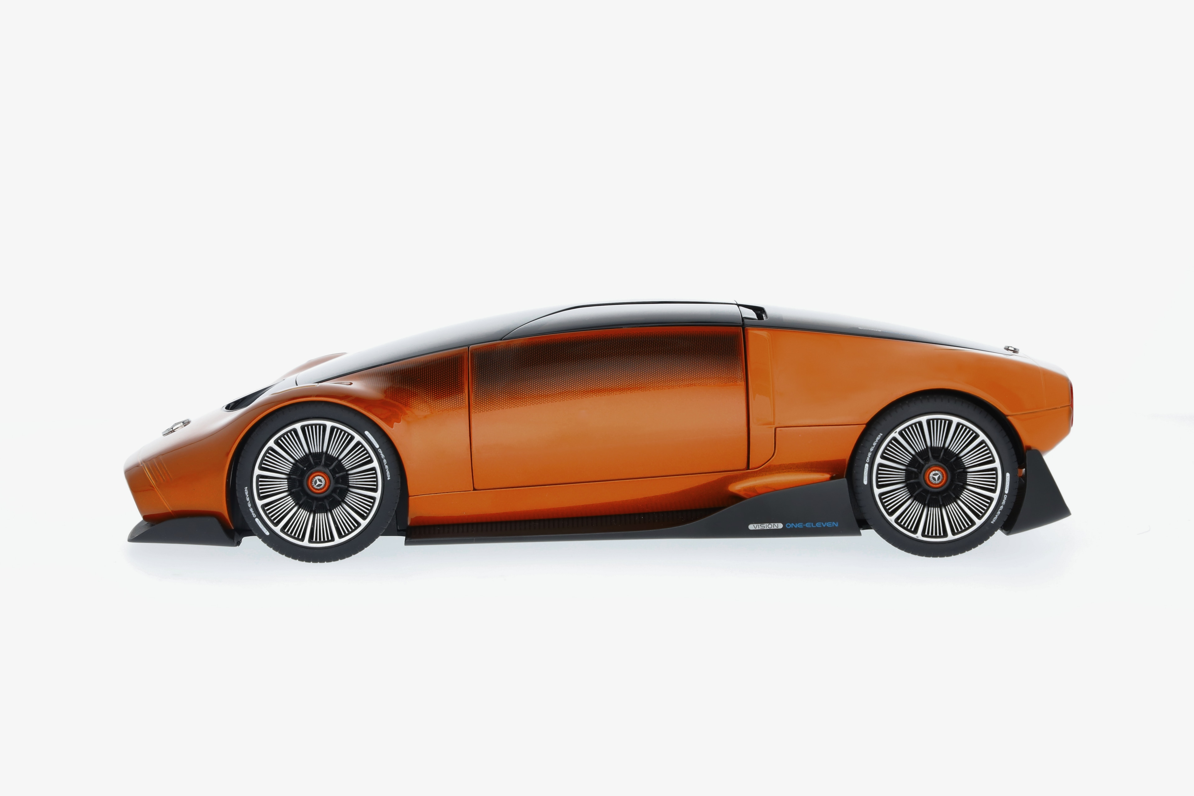 Zestaw Vision One-Eleven z figurką, Showcar - pomarańczowy, NZG, 1:18