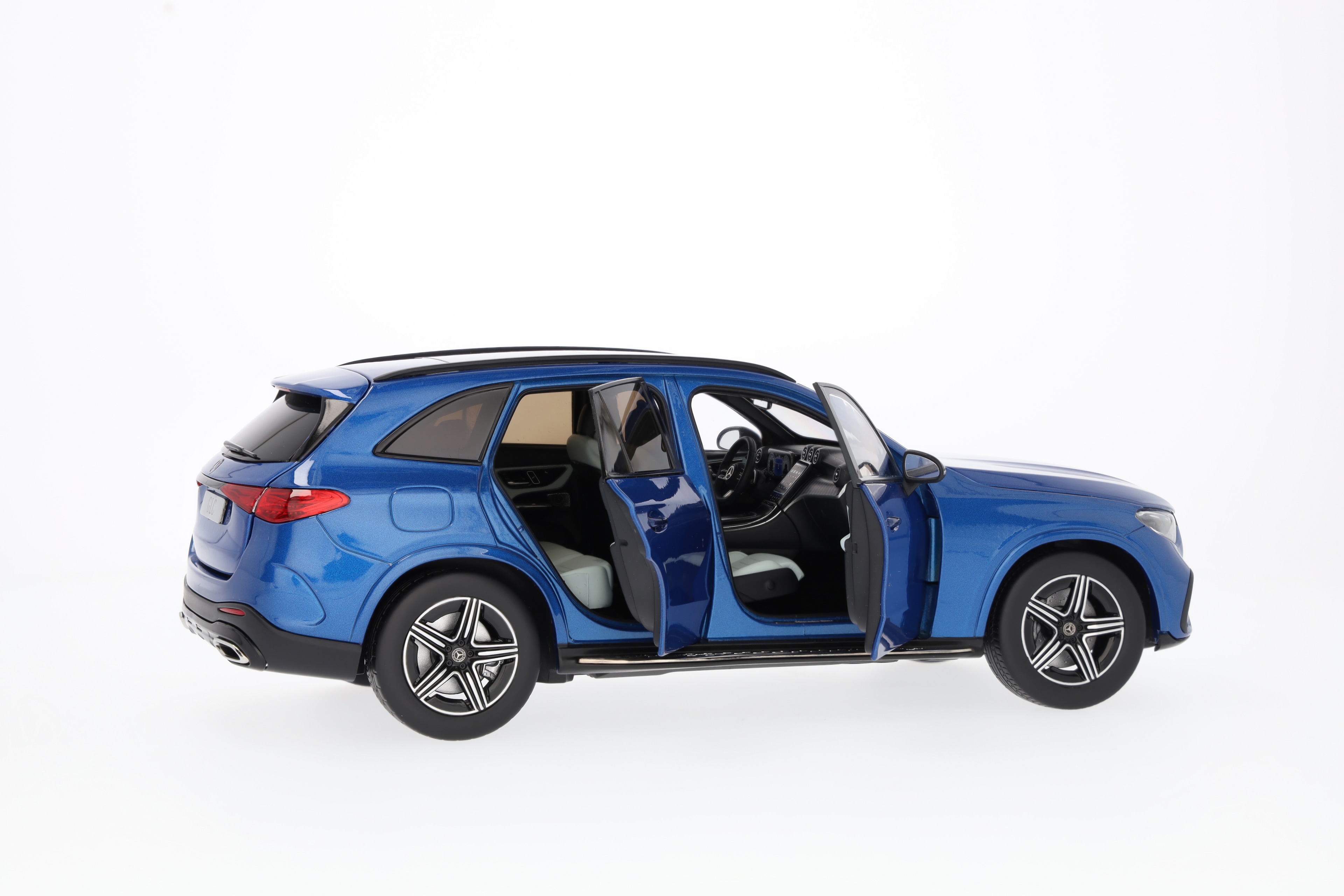GLC, AMG Line, X254 - niebieski widmowy, iScale, 1:18