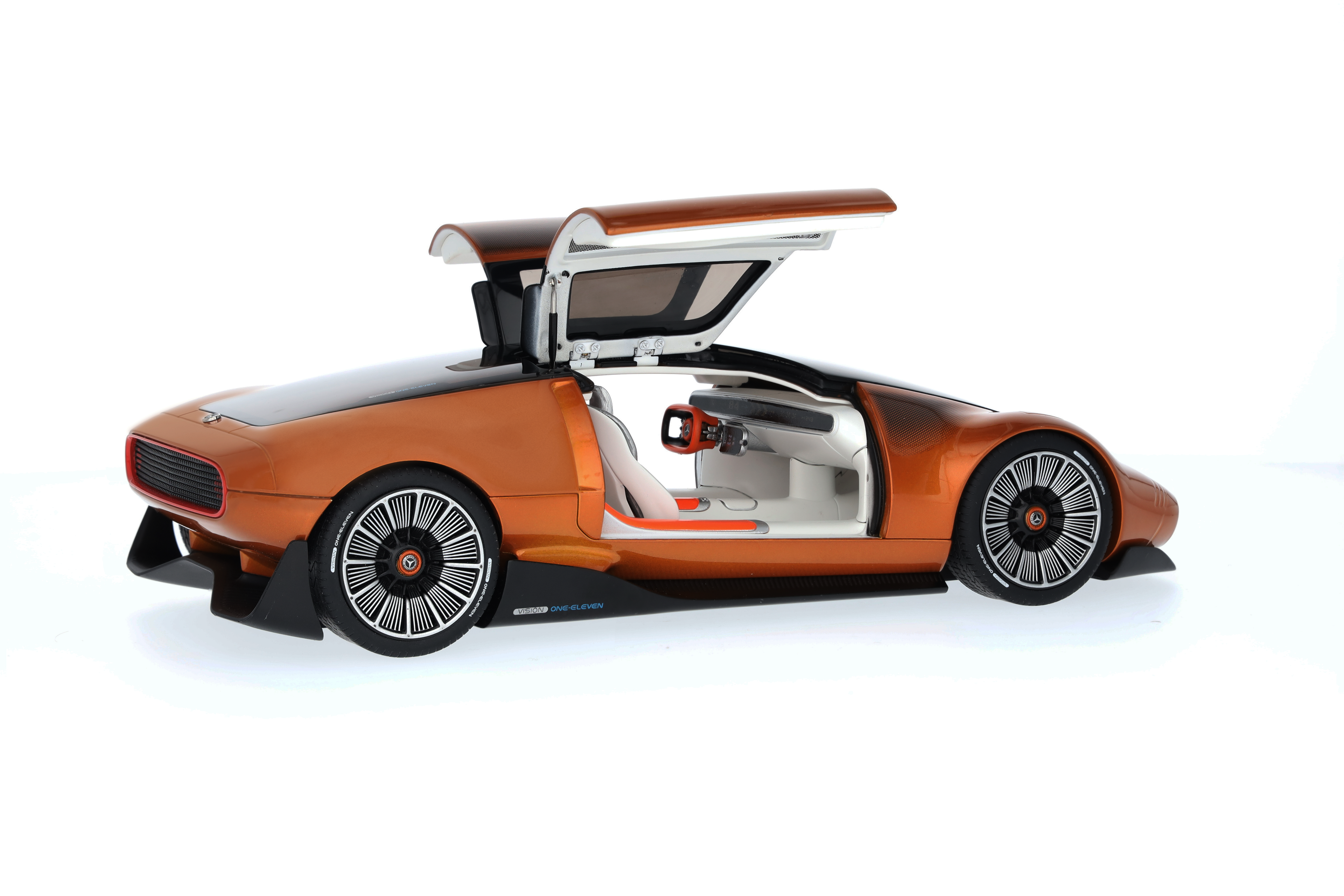 Vision One-Eleven, Showcar - pomarańczowy, NZG, 1:18