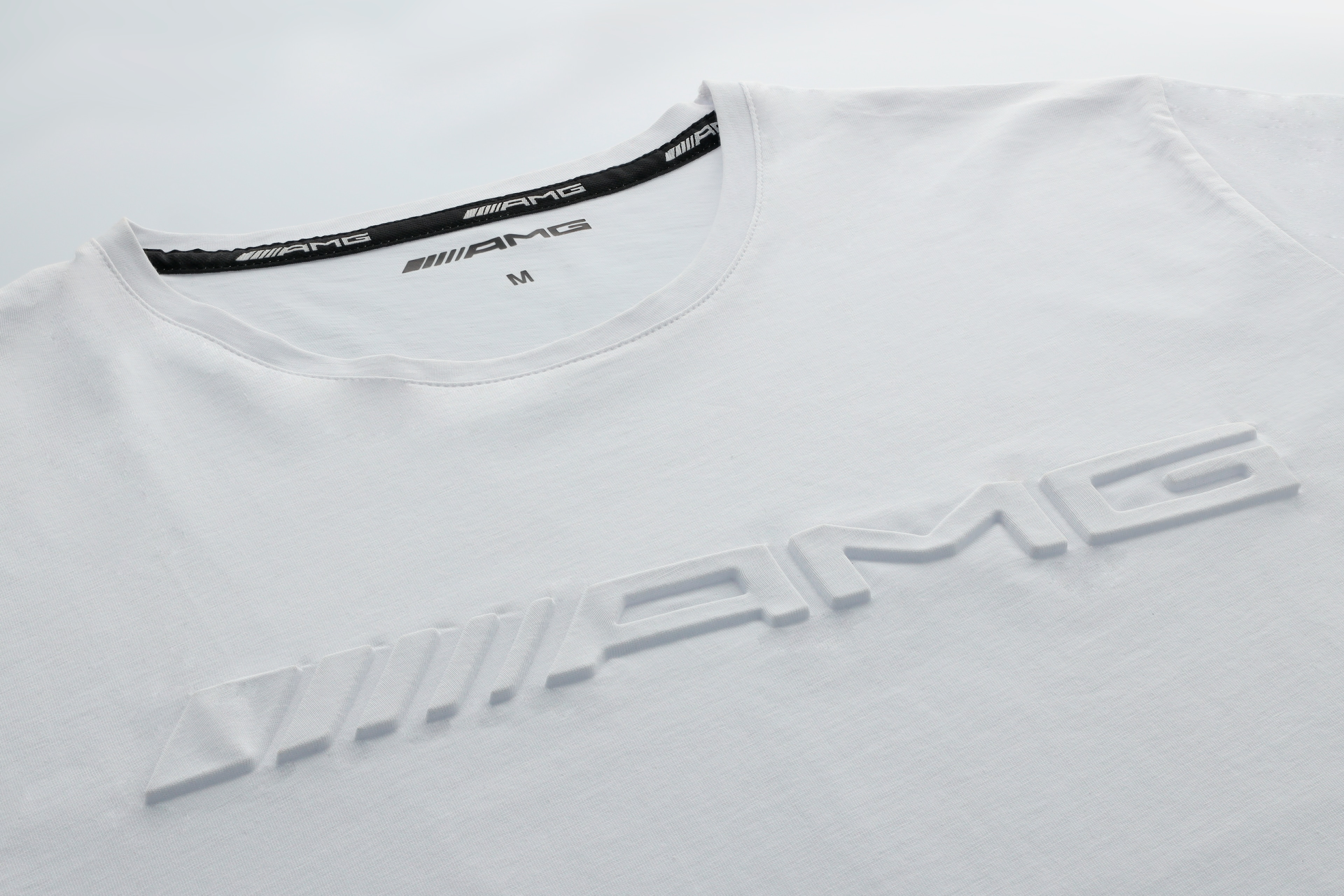 Męski t-shirt AMG - biały, XXL