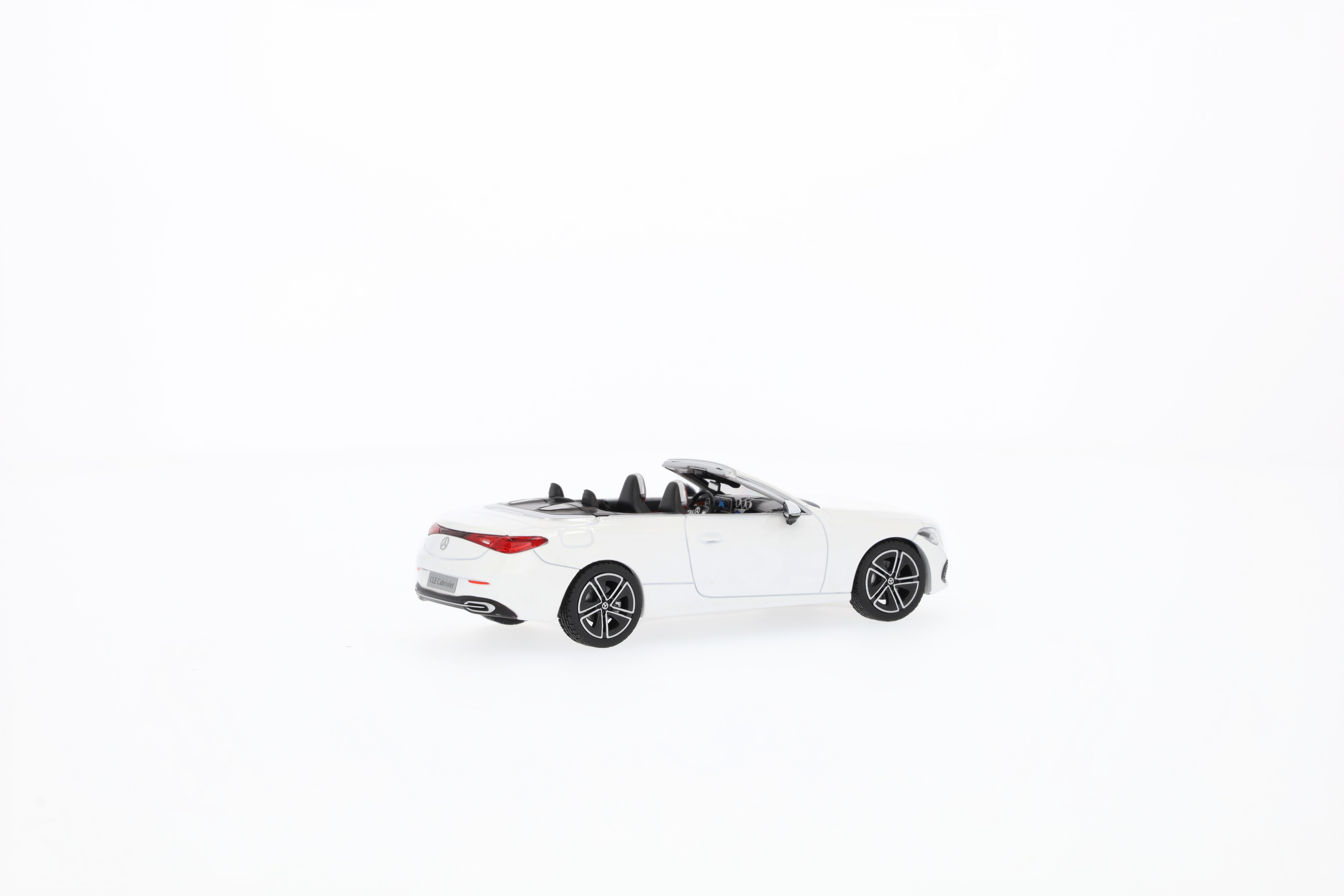 CLE Cabriolet, AVANTGARDE, A236 - MANUFACTORY biel opalitu bright, Norev, 1:43