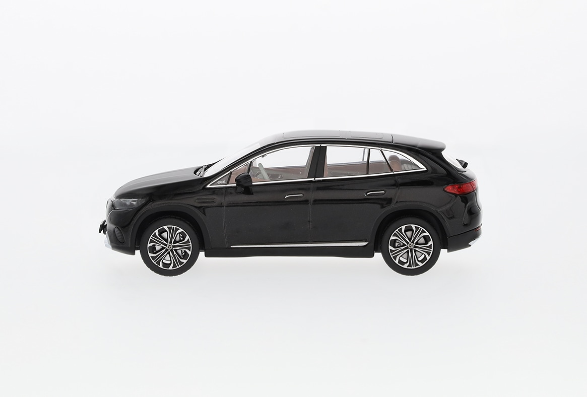 EQE SUV, Electric Art Line, X294 - czerń obsydianu, Minimax, 1:43