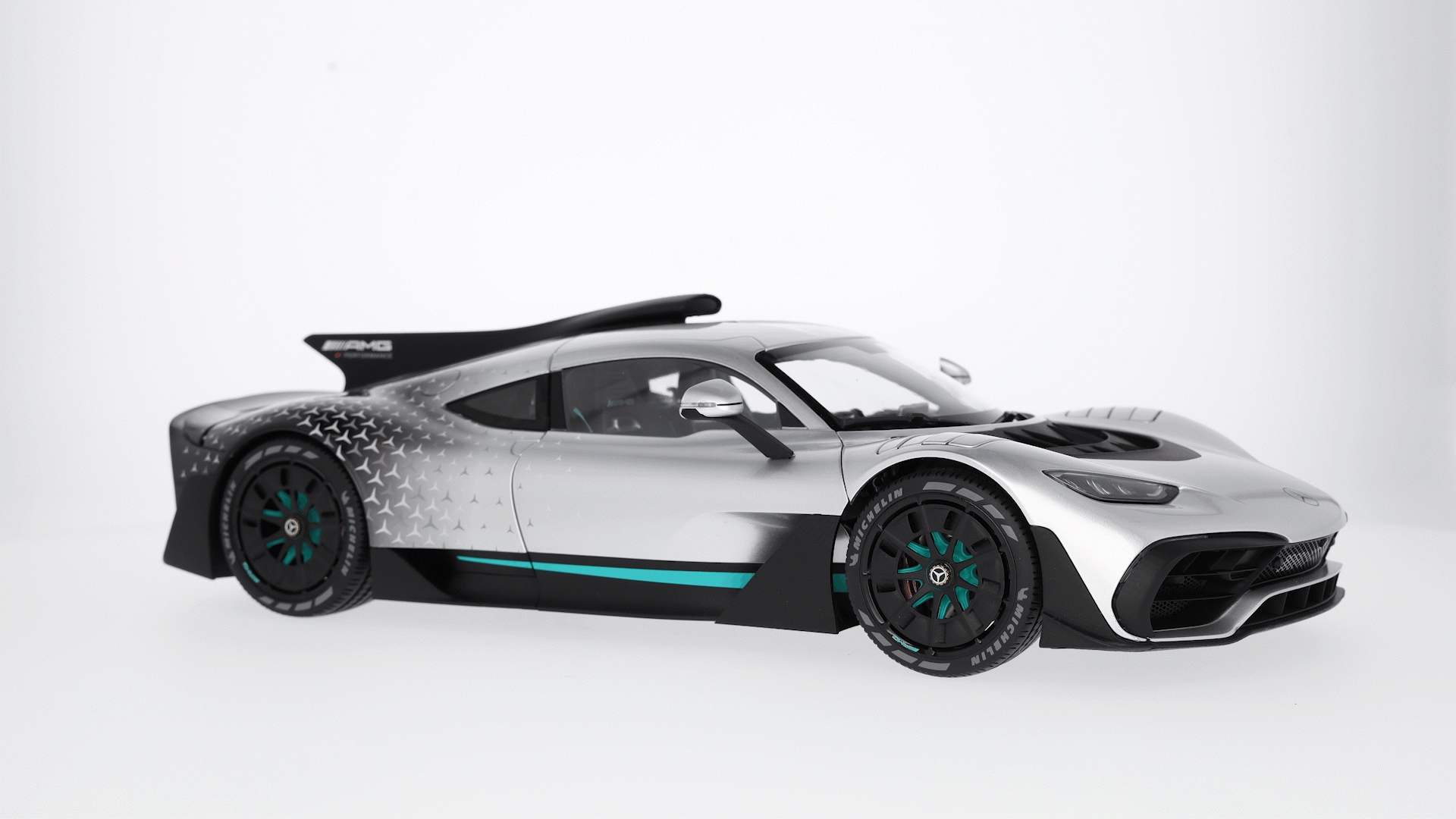 Mercedes-AMG ONE, C298 - srebrny, NZG, 1:12