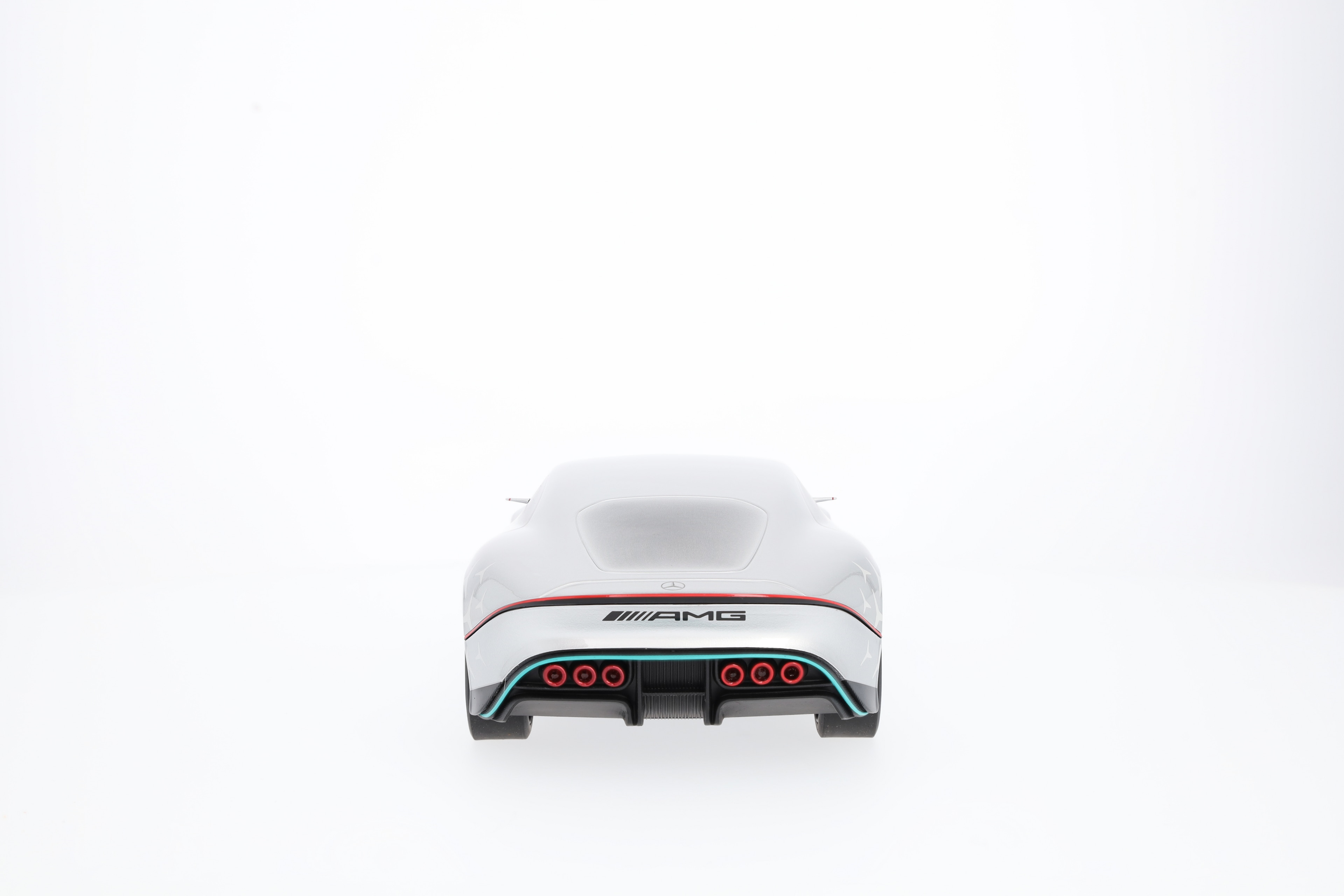Vision AMG, Showcar - srebrny alubeam, NZG, 1:18