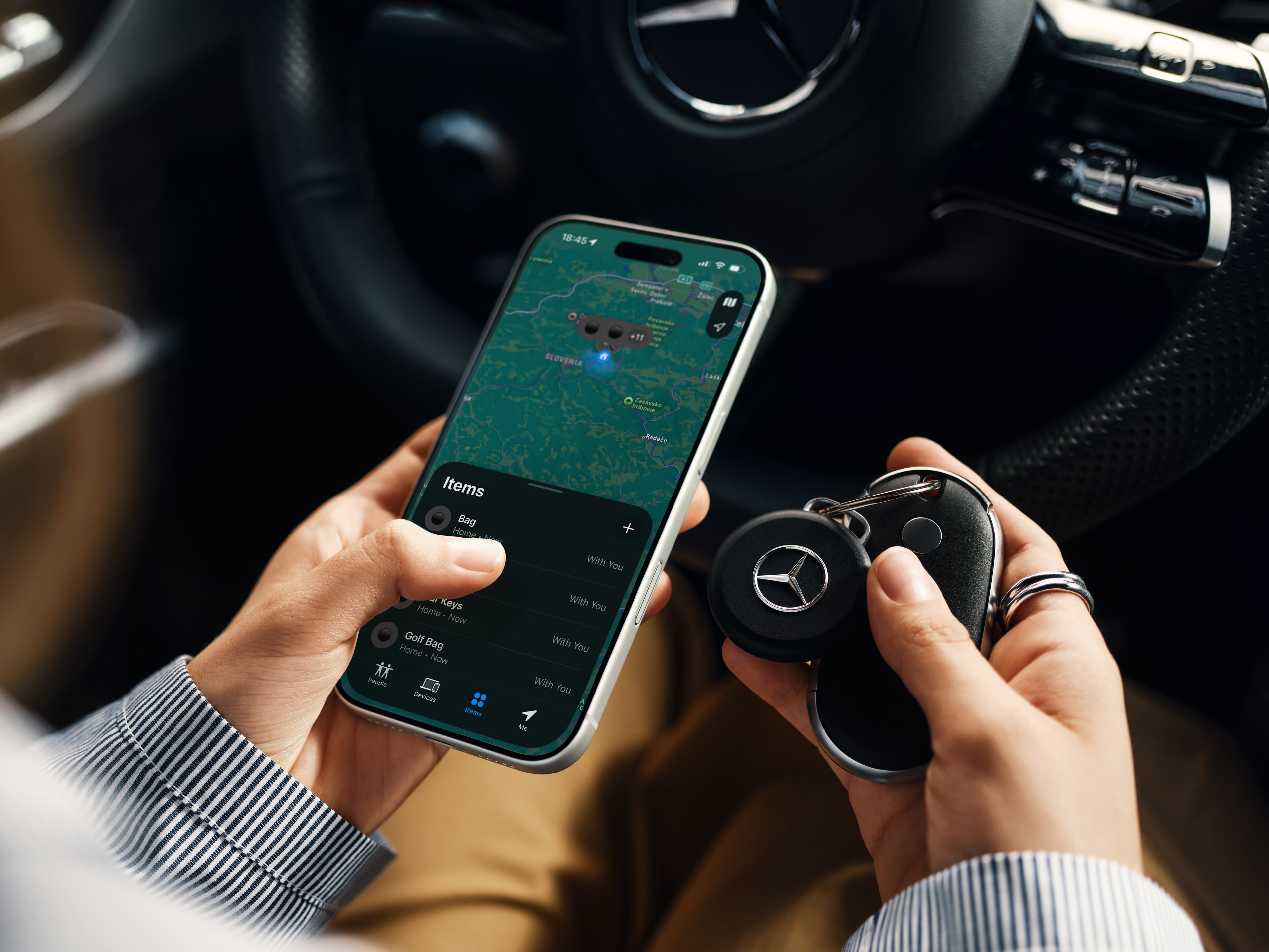 Mercedes-Benz, Znacznik lokalizacyjny Chipolo Loop - czerń / srebrny, tworzywo sztuczne, galwanizowane