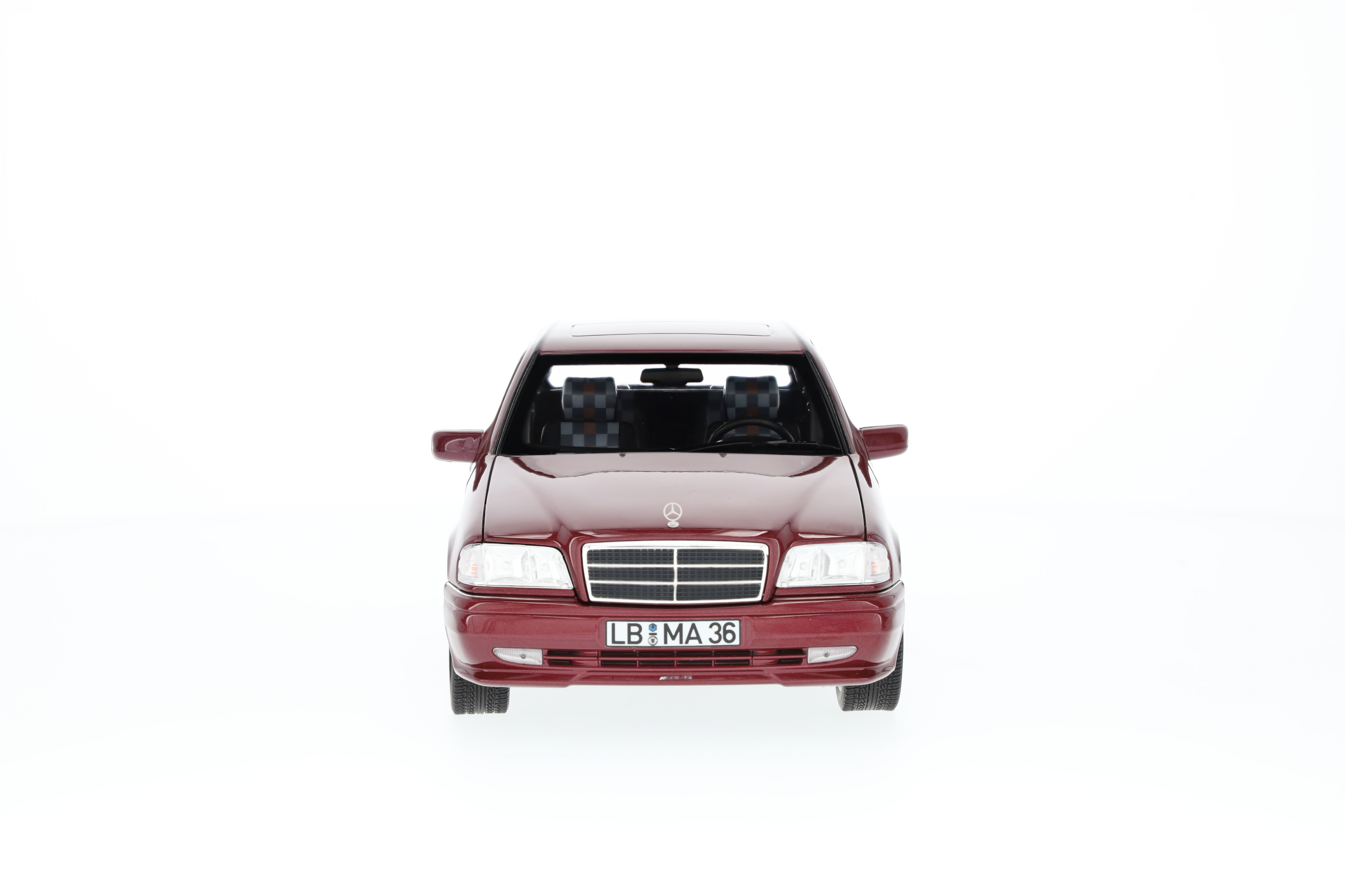 C 36 AMG Limuzyna W 202 (1993–1997) - czerwień almandyny, Norev, 1:18