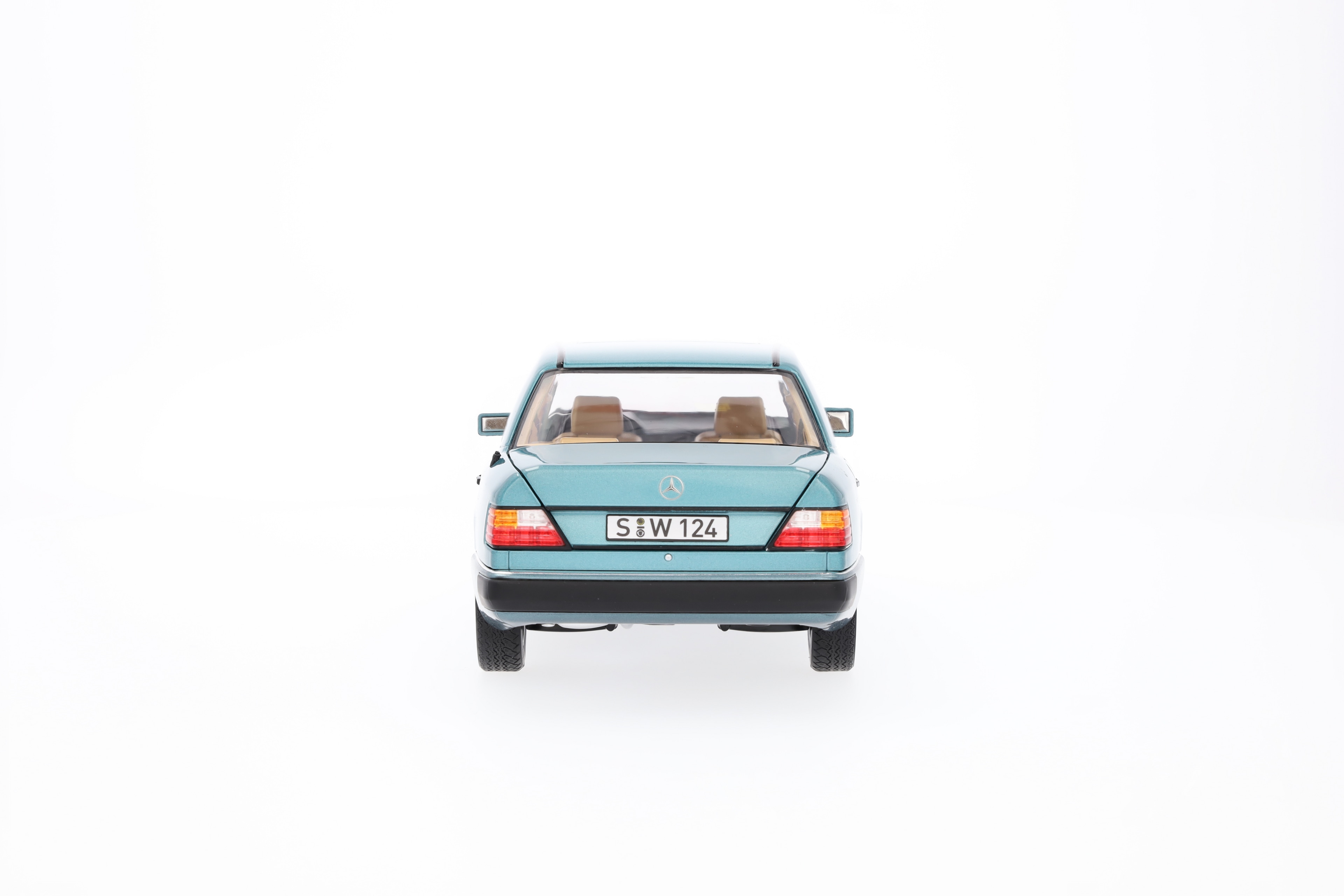 230 E W 124 (1989-1993), Limuzyna - berylowy, Norev, 1:18