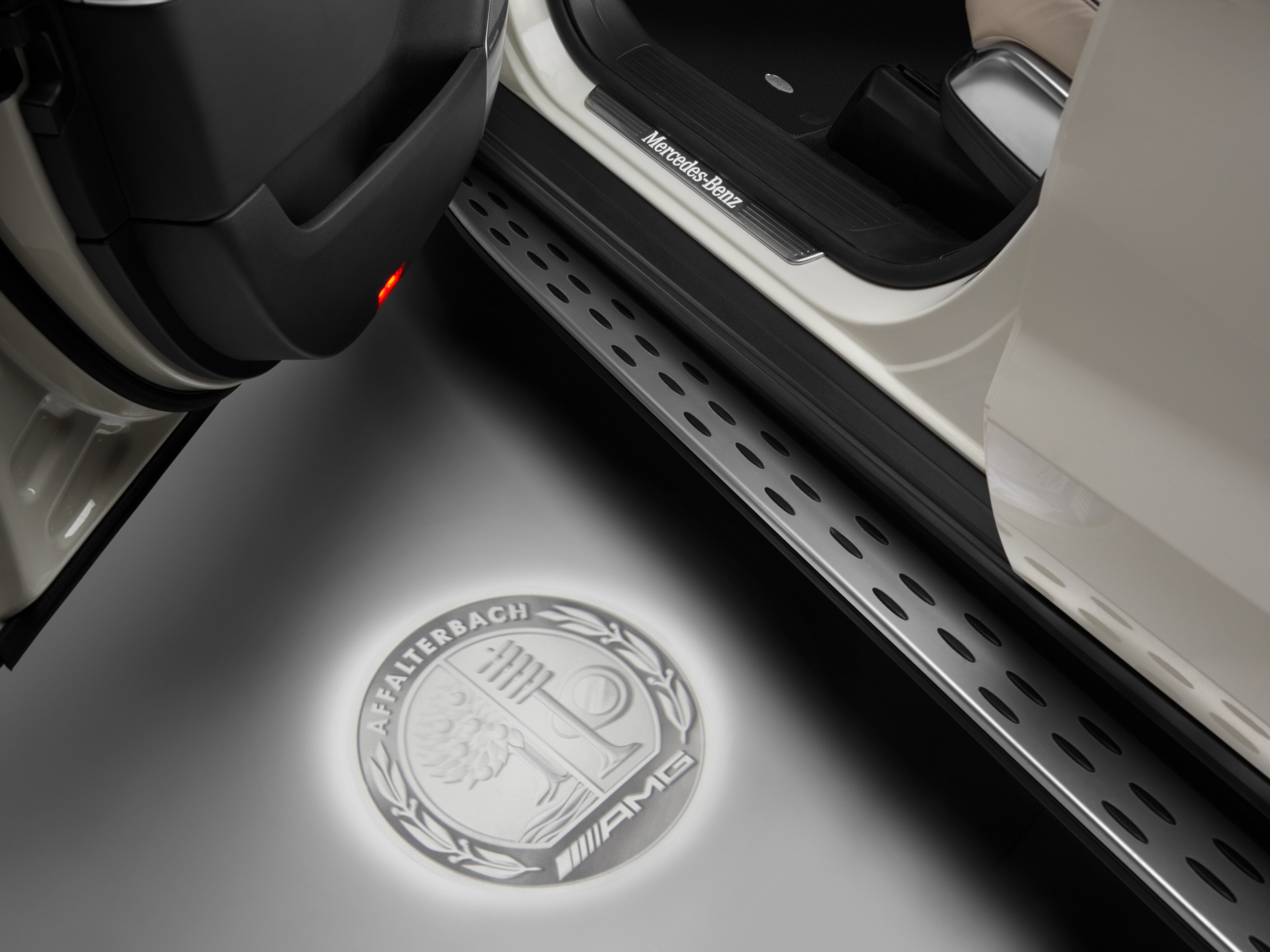 Projektor LED logo, Godło AMG - 1 zestaw