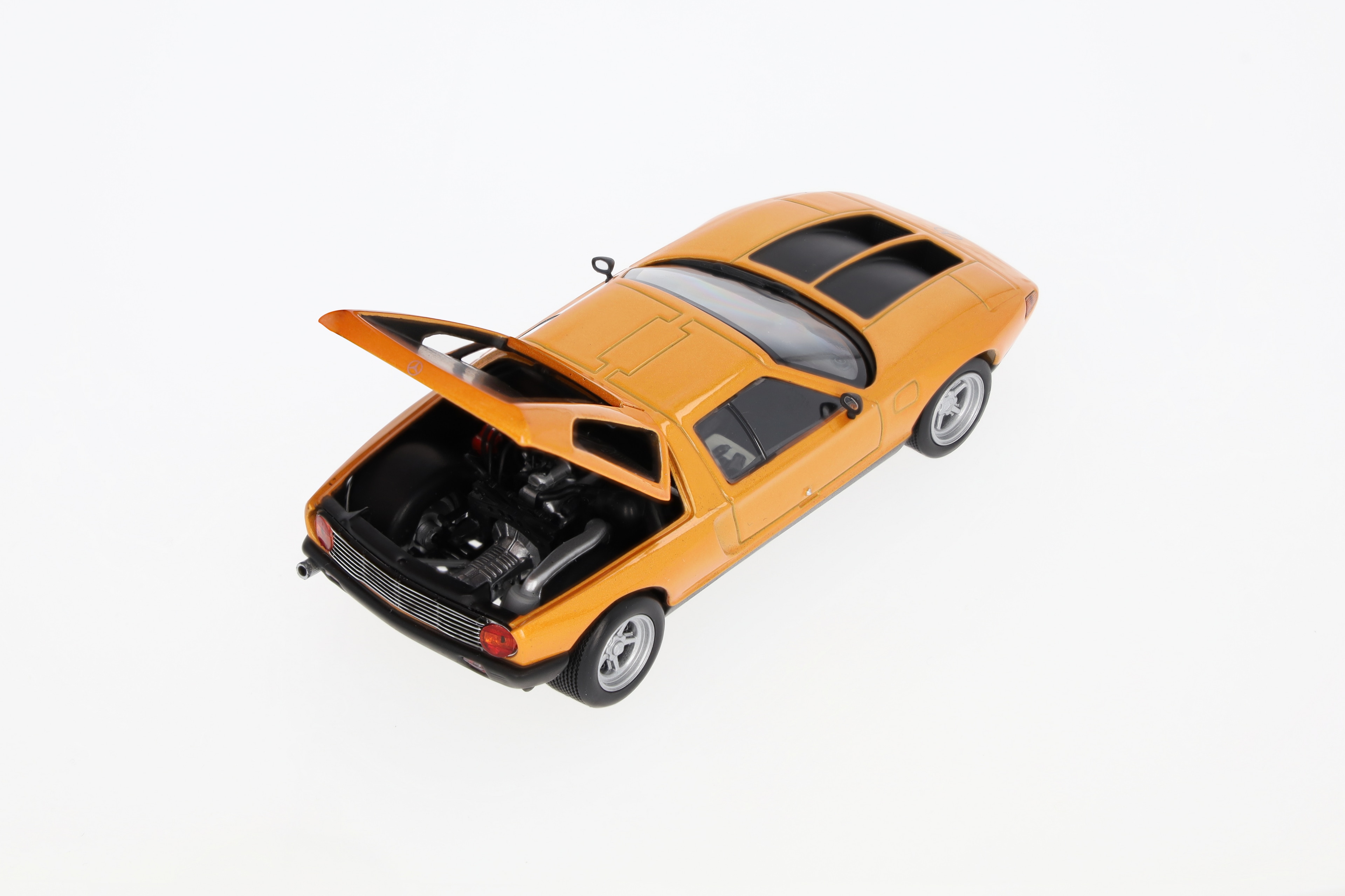 Pojazd doświadczalny C 111 / II (1970) - jesienna biel, Minichamps, 1:43