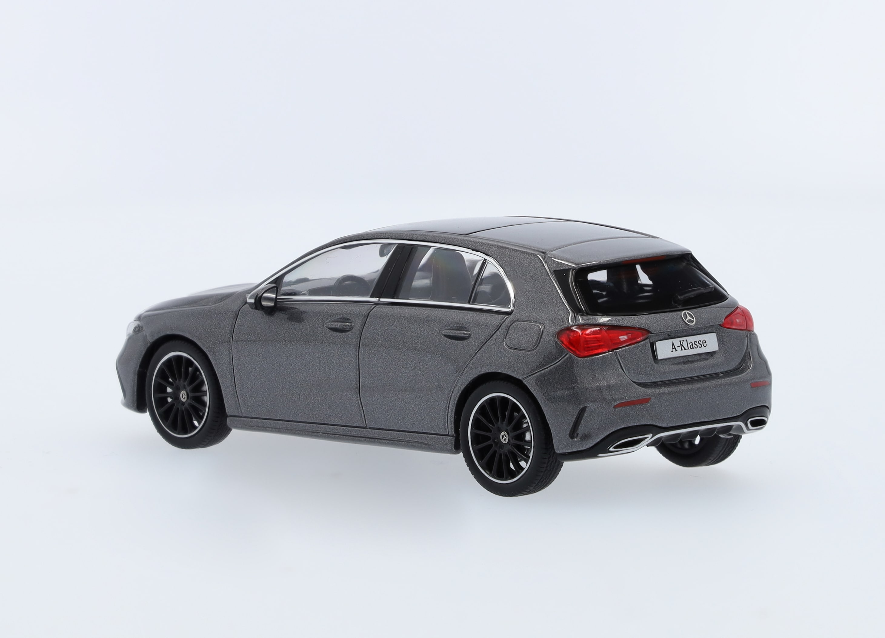 Klasa A, Limuzyna kompaktowa, AMG Line, W177 - mountaingrey, Minimax, 1:43